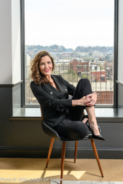 Lauren Rauch, business woman