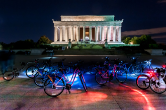 Lincoln-Memorial-at-night